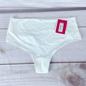 Spanx Smooth Thong Medium White